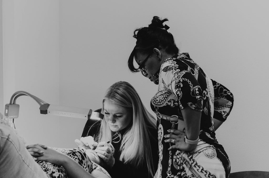 3 Things I Wish I Knew Before Becoming A Lash Tech